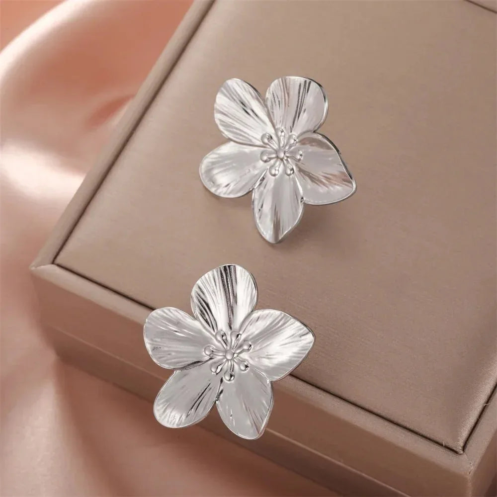 Big Flower Earrings - Bazaare Mart