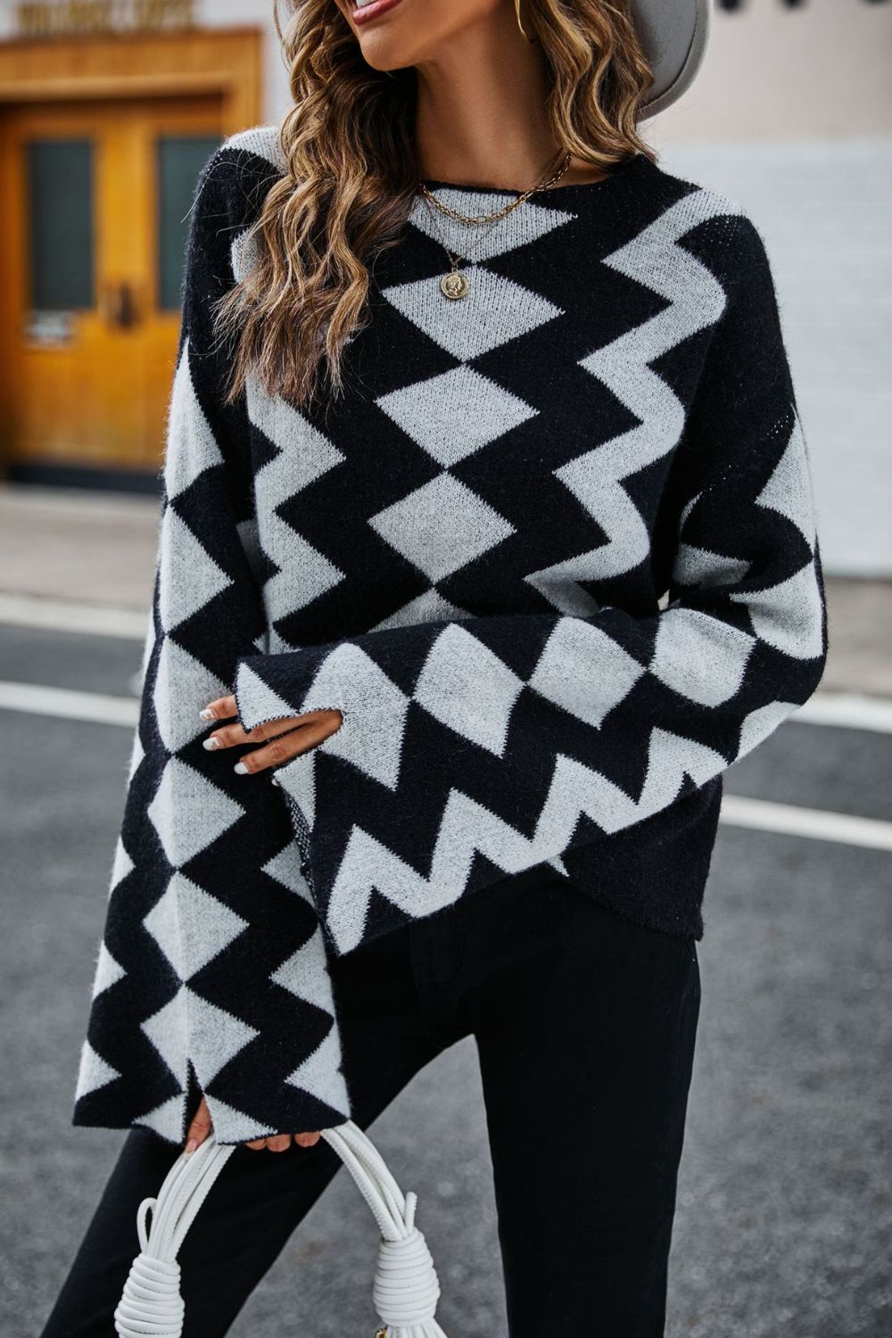 B&W ZigZag Flare Sleeve Round Neck Sweater