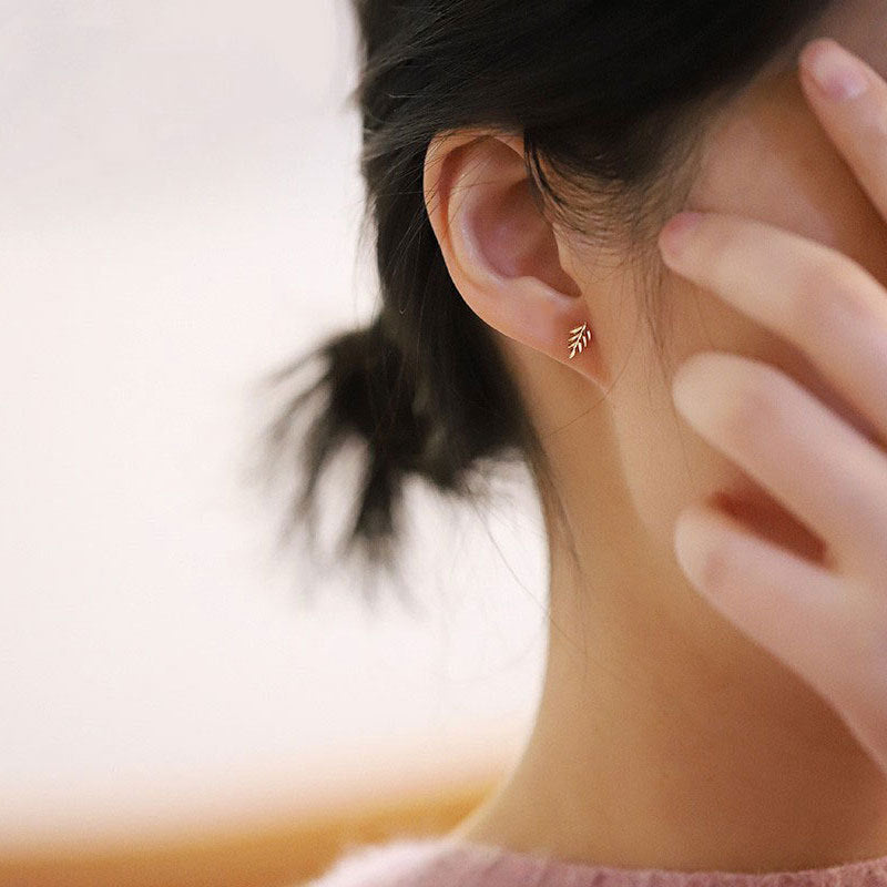 Dainty Leaf Stud Earrings