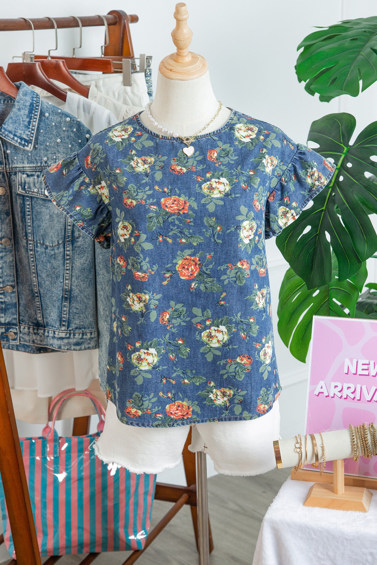 Ashleigh Blue Floral Denim Top – Ruffle Sleeve Washed Denim Blouse Dear-Lover Dropshipping Tops/Tops & Tees