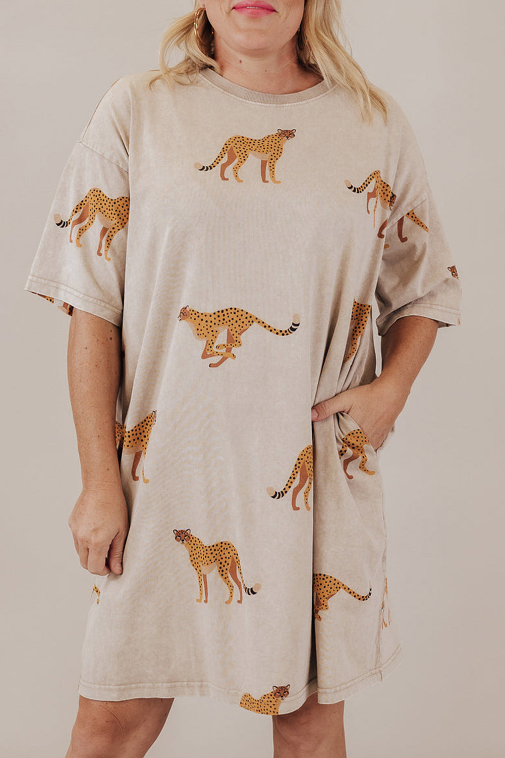 Plus Size Cheetah Print Sleep Tee – Pocketed Drop Shoulder Lounge Nightshirt Apricot 95%Polyester+5%Elastane Dear-Lover Dropshipping Plus Size/Plus Size Dresses/Plus Size Mini Dresses