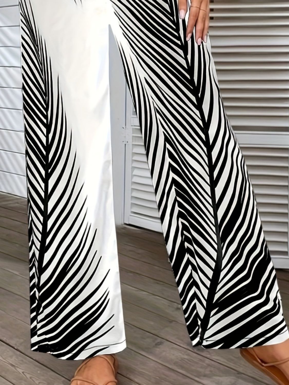 Feather Print Wide Leg Pants