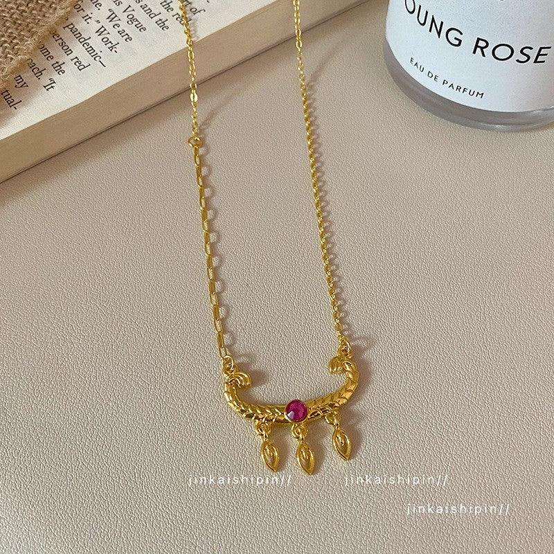 Vintage Style Necklaces