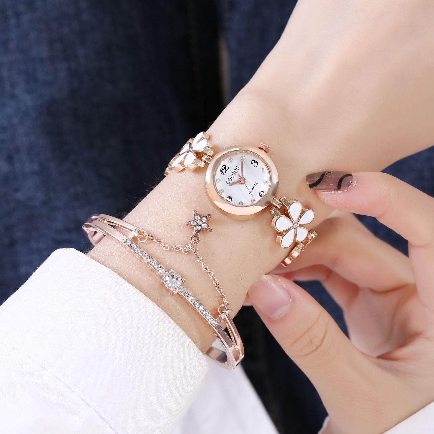 Ladies Flower Quartz Watch Bracelet Set