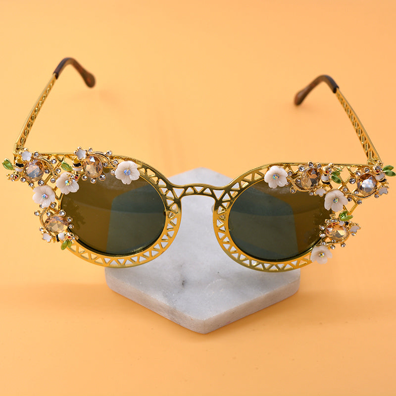 Unique Round Gold Metal Flower Sunglasses