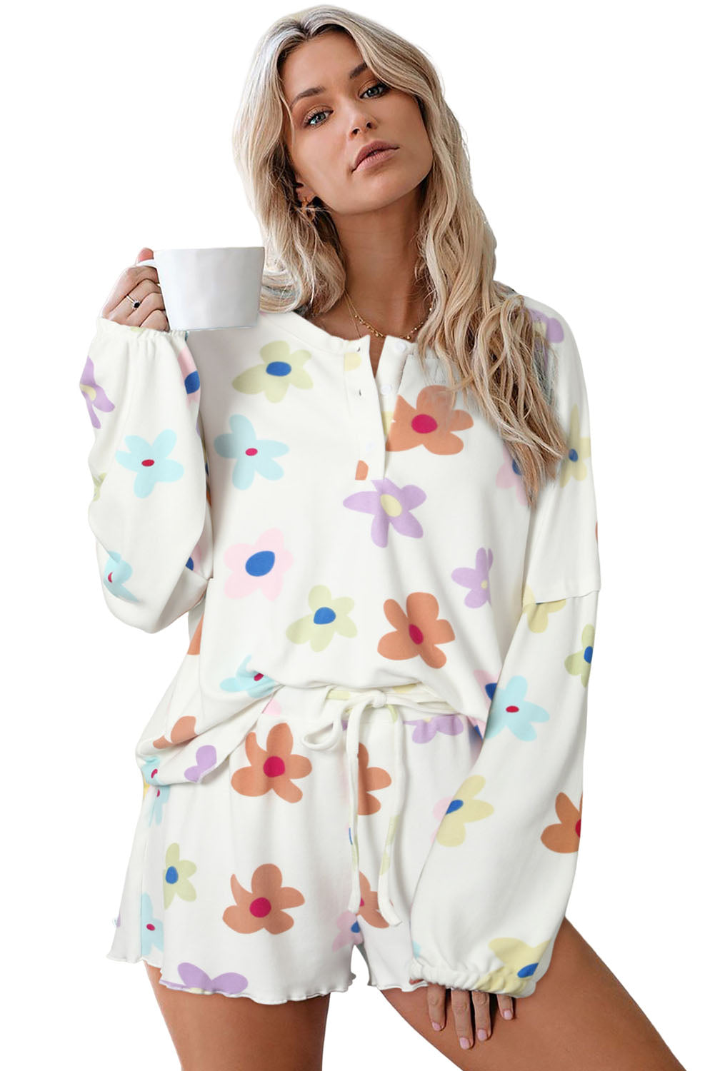 White Plus Size Flower Print Raglan Pullover and Shorts Outfit