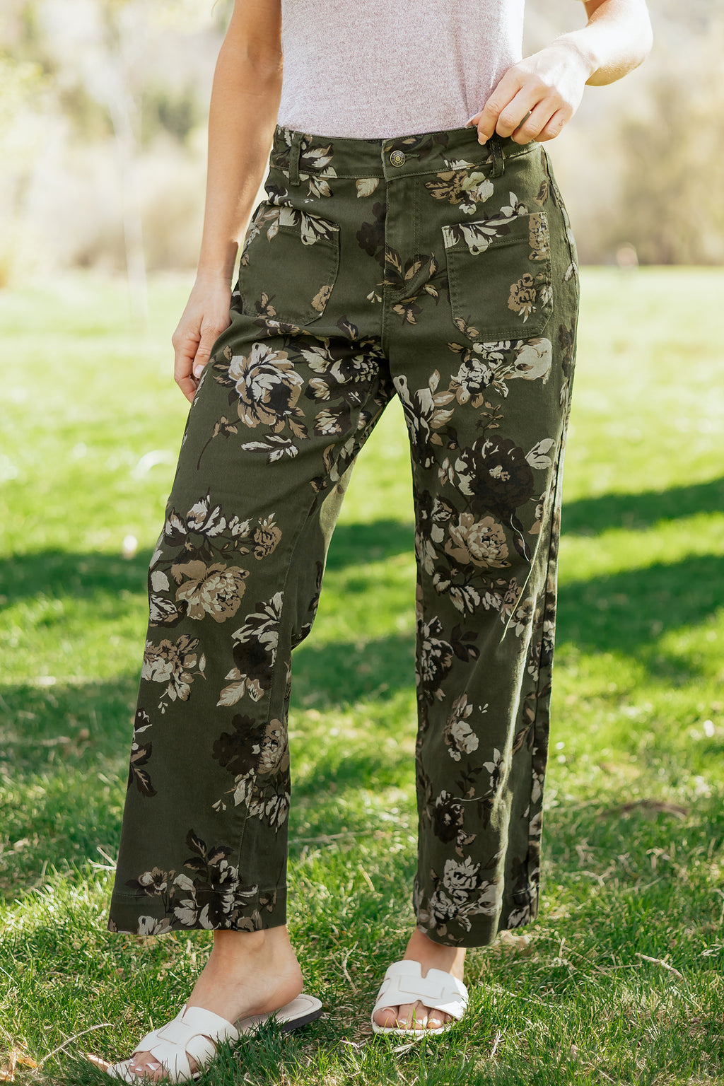 Green Vintage Floral Print Square Patch Pocket Raw Hem Shift Jeans Dear-Lover Dropshipping Bottoms/Jeans