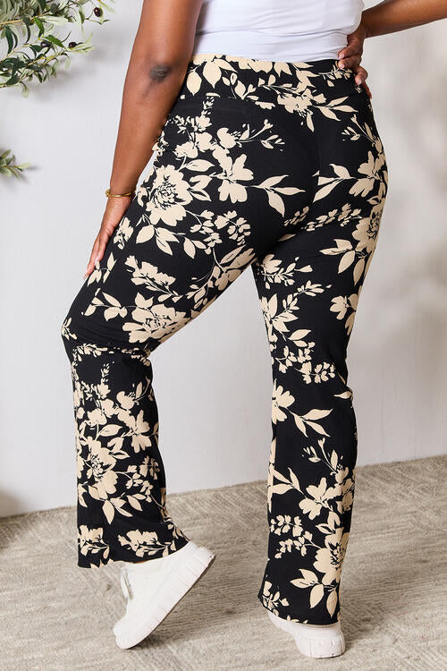 Heimish Plus Size High Waist Floral Flare Pants