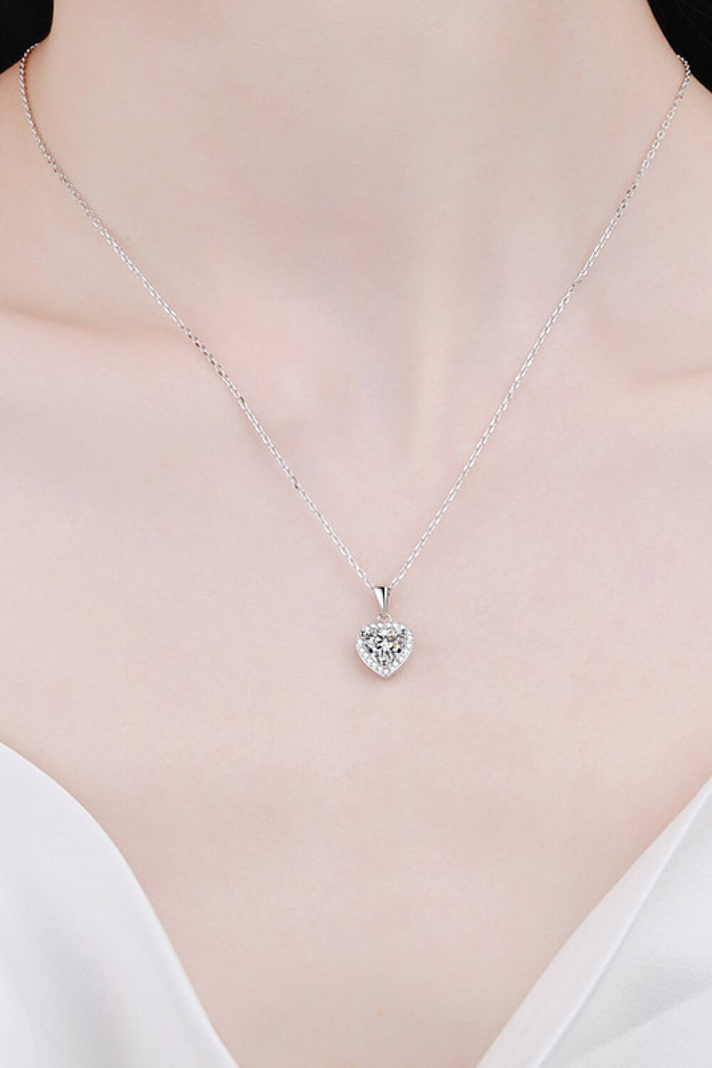 1 Carat Moissanite Halo Heart Pendant Chain Necklace