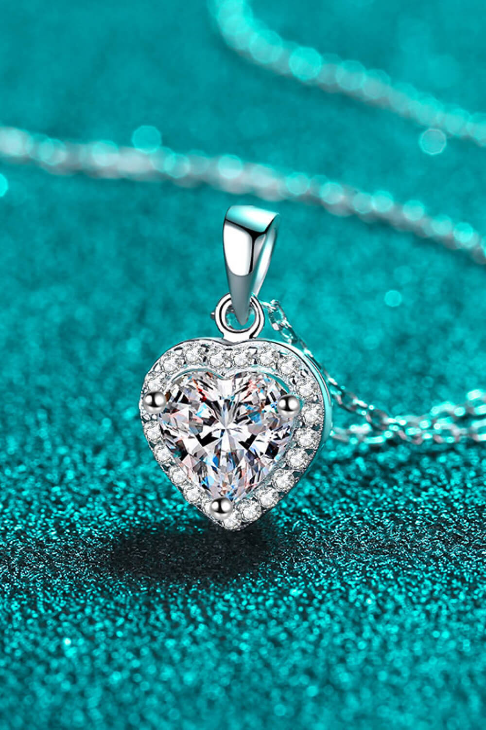 1 Carat Moissanite Halo Heart Pendant Chain Necklace